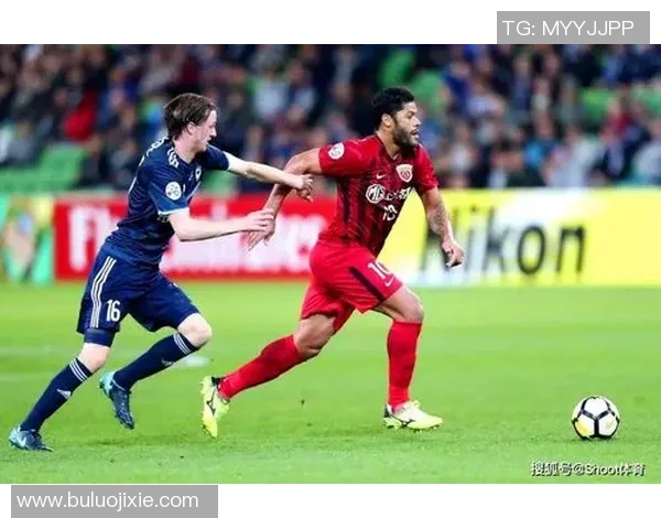 上海上港与广州恒大激战正酣13轮赛事精彩回顾与分析