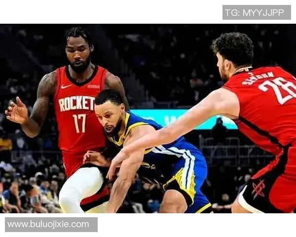 火箭队与勇士在第四节的激烈对决揭示了季后赛的悬念与希望