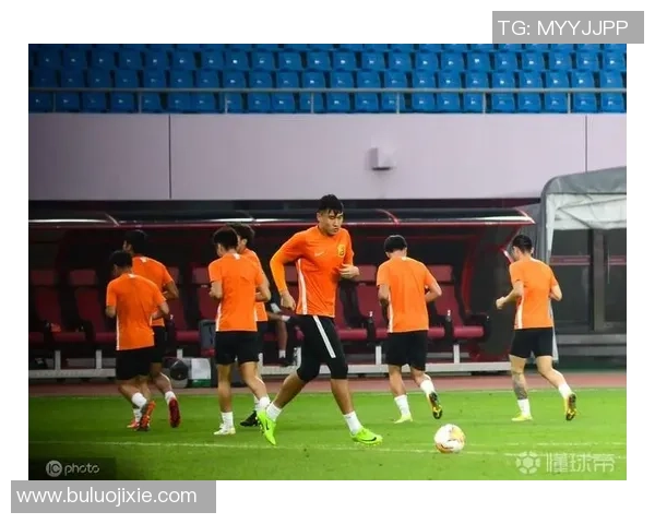 武汉卓尔与青岛黄海激战第二回合争夺晋级名额精彩对决即将上演 武汉卓尔与青岛黄海激战第二回合争夺晋级名额精彩对决即将上演